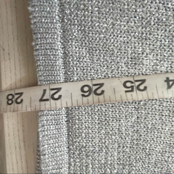 Calvin Klein, Silver Glitter Top with 3 Tier Ruffle Sleeves Sz Lg - Picture 7 of 7